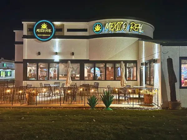 Exterior view of the Mexico Real Fam Restaurant branch